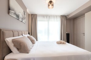 Iron/ironing board, WiFi, bed sheets - Luna Villas Moon by RentalsPro - Portaria Beach (Nea Moudania)