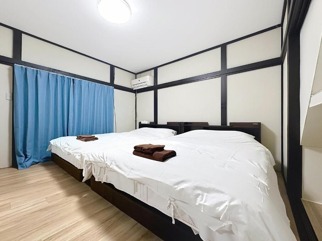 House, 3 Bedrooms, Non Smoking | Down comforters, blackout drapes, free WiFi