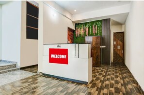 Lobby - Hotel Eden (Kurukshetra)