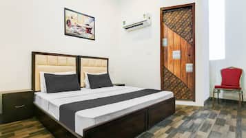Deluxe Room | Free WiFi, bed sheets