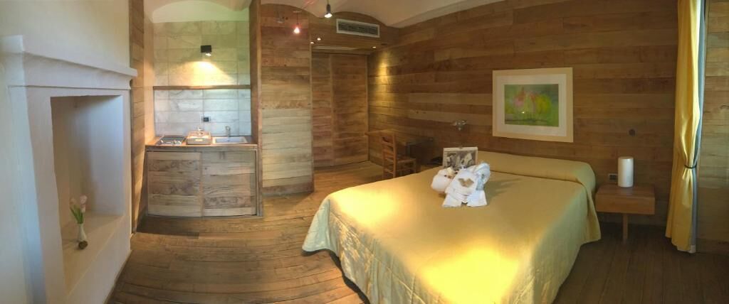 Kamar Standar, balkon, pemandangan halaman | Meja kerja dan Wi-Fi gratis