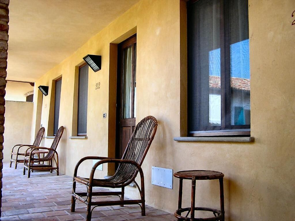 Chambre Standard, balcon, vue cour intérieure | Terrasse/Patio