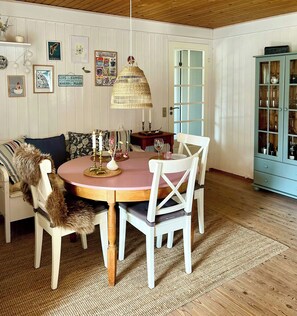 Dining - Summer house by Tranum plantation and beach (Brovst)