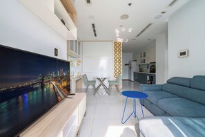 Deluxe Apartment, 2 Bedrooms, Balcony - The Grand K-Vinhomes - Stunning Views (Thanh My Tay)