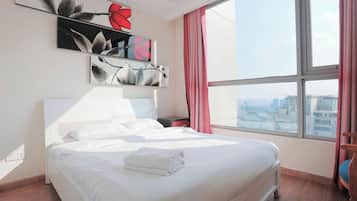 Deluxe Apartment, 1 Bedroom, Balcony | Desk, blackout curtains, soundproofing, iron/ironing board