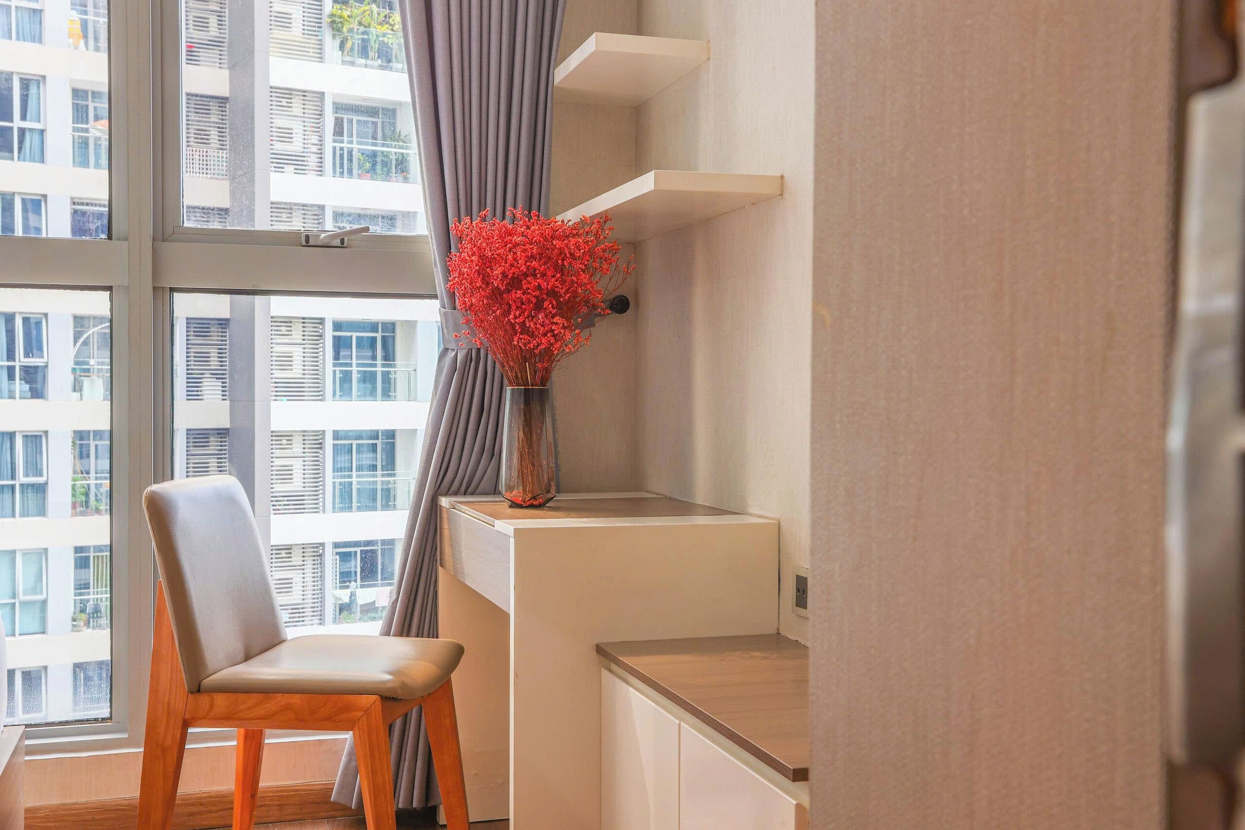 Deluxe Apartment, 2 Bedrooms, Balcony | Desk, blackout curtains, soundproofing, iron/ironing board