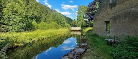 Enceinte de lâhĂ©bergement
