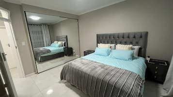 3 chambres, fer et planche à repasser, accès Internet, draps fournis