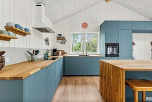 Oven, dishwasher, coffee/tea maker - New summer house near beach and forest by Rørvig (Nykøbing Sjælland)