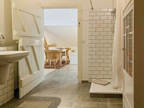 Shower - Two holiday apartments on the old dairy farm (Travenhorst)