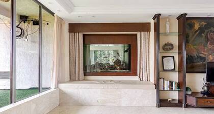 Spacious 5bhk retreat dadar private terrace