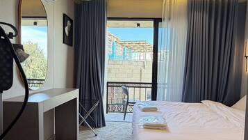 1 bedroom, Internet, bed sheets, wheelchair access