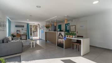 Apartment | Reception