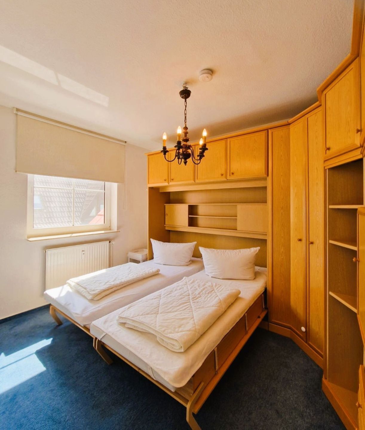 3 Schlafzimmer, Schreibtisch, Bügeleisen/Bügelbrett, WLAN