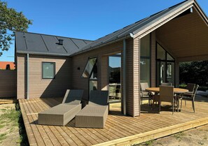 Outdoor dining - Modern house in second row at Rude Strand (Odder)