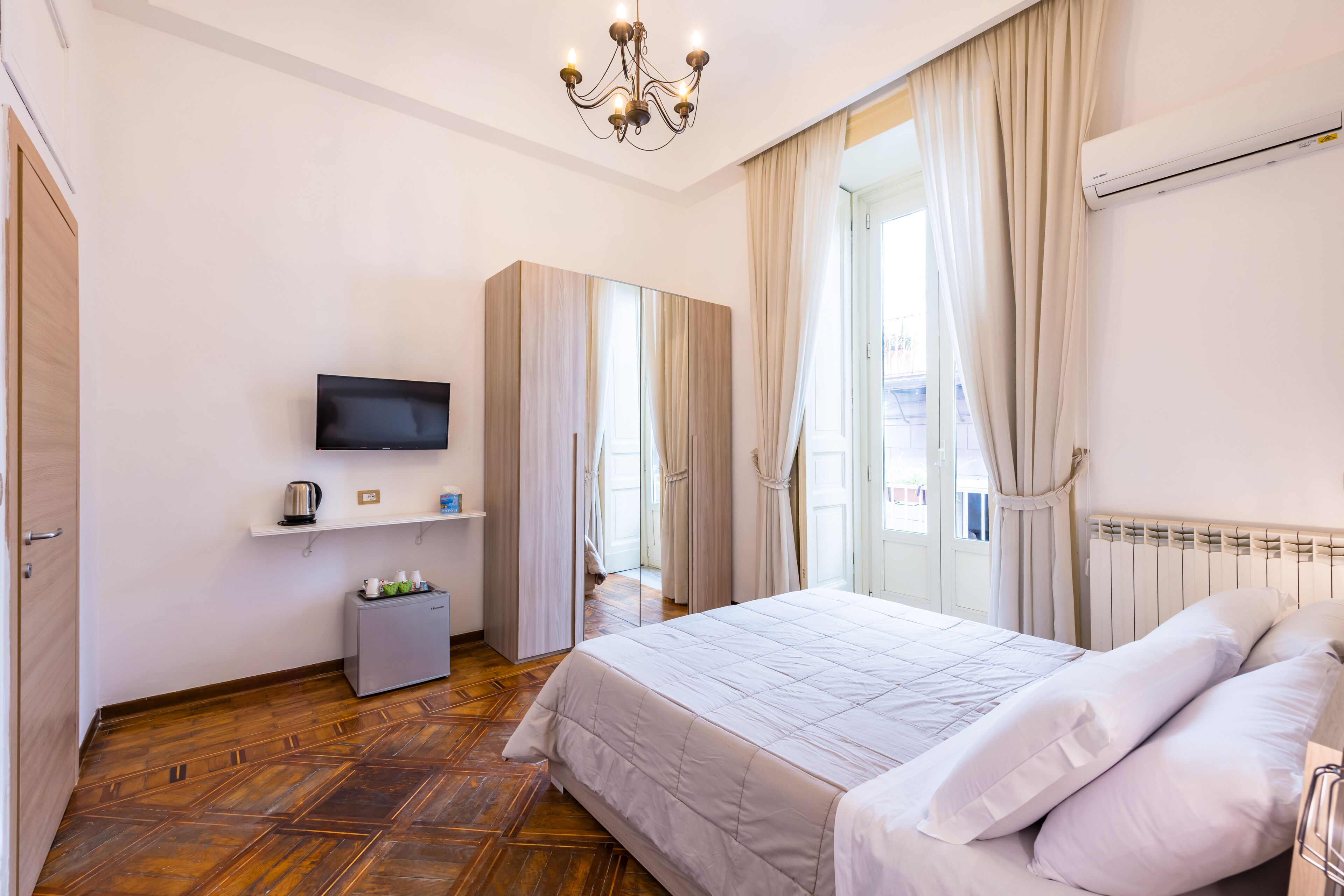 Habitación (1 Bedroom) | 1 dormitorio y ropa de cama