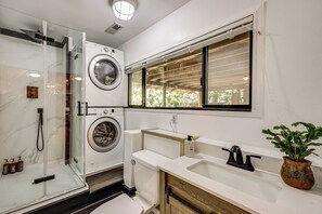 Hair dryer, towels - Private Beach Access! Group-Friendly Getaway! (Gig Harbor)