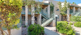 Hike, Swim & Shop: Tucson Condo w/ Balcony