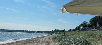 Summer house with forest view near Hejsager Beach