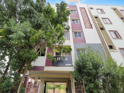 Hotel O Enikepadu Formerly Akshaya