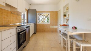 Private kitchen - Can Cam - Picturesque Seaview Villa (Sant Josep de sa Talaia)