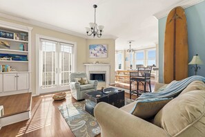 TV, fireplace, offices - Ocean View Manhattan Beach Townhome | Steps to Beach | FIFA 2026 (Manhattan Beach)