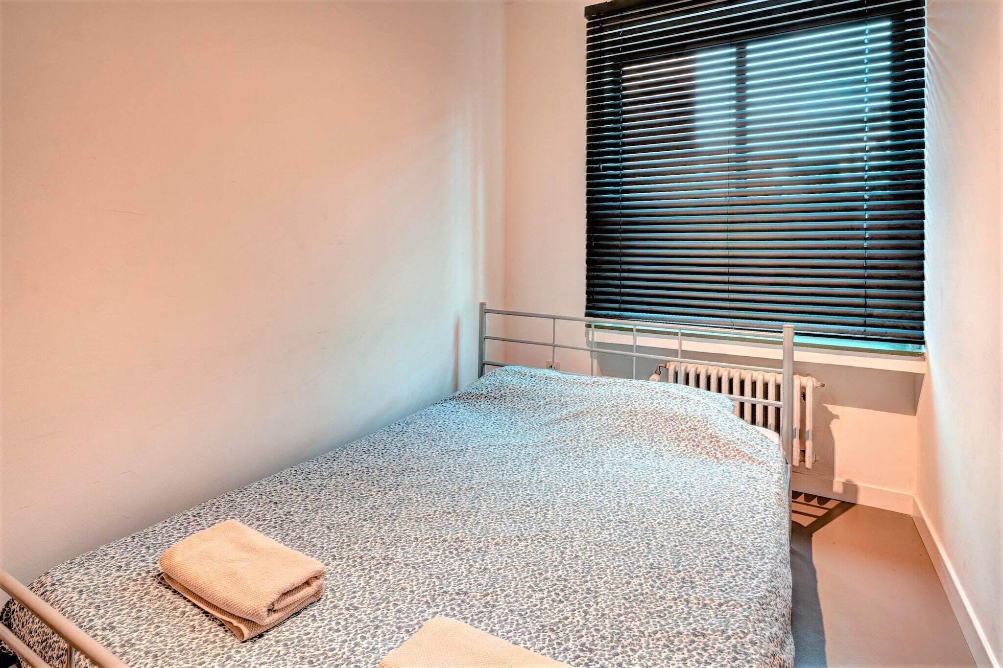 2 bedrooms, WiFi (free)