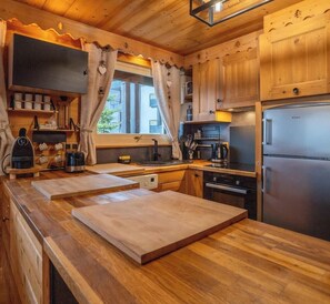 Fridge, oven, dishwasher, coffee/tea maker - Chez Jerome I T3 I Châtel (Châtel)