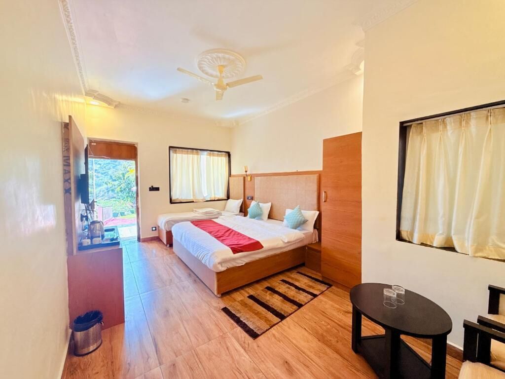 Deluxe Double Room, Mountain View | Free WiFi
