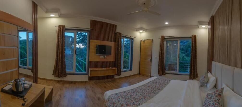 Family Room, Garden View