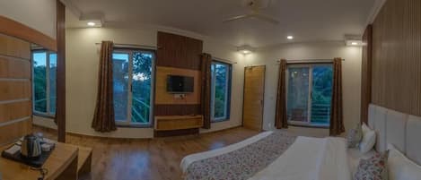 Family Room, Garden View | Free WiFi