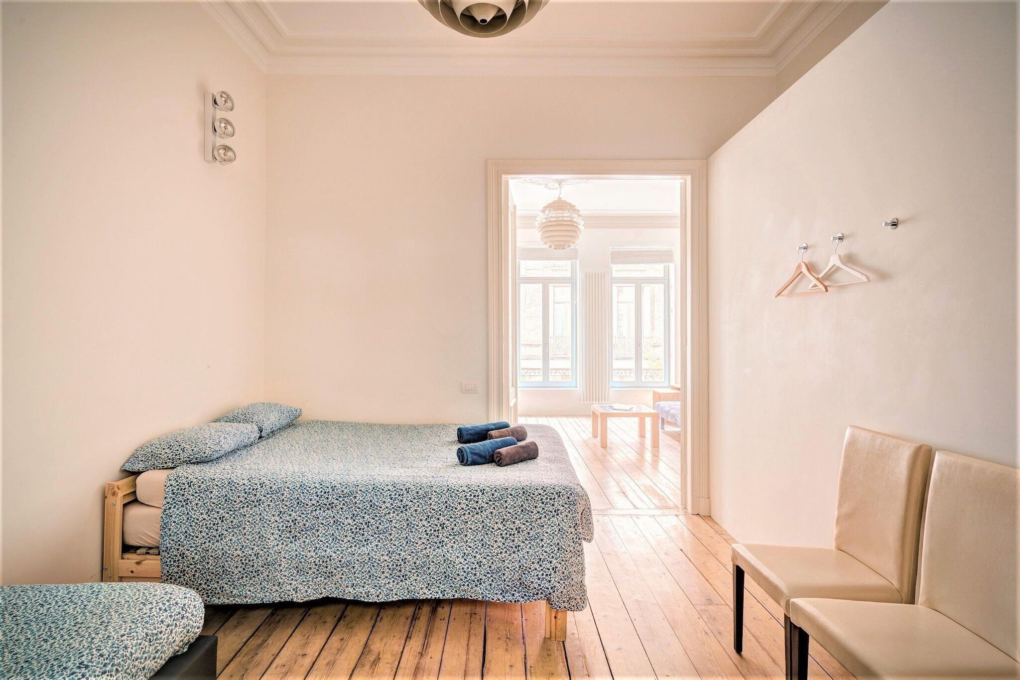2 bedrooms