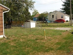 Property grounds - FIFA World Cup 2026 - Ready in 2 Weeks. Good Vibes Friendly & Dog Friendly (Independence)