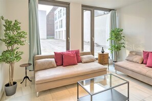 Living area - Lodge apartment in Central Antwerp (Antwerp Center)