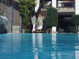 Deluxe Villa, Pool View | Front of property
