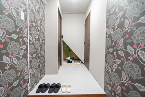 Interior - Reasonably priced compact room can accommodate 3  / Kanazawa City Ishikawa (Kanazawa City)