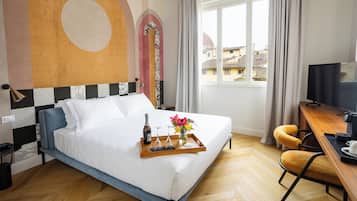 Deluxe Room, City View | In-room safe, free WiFi