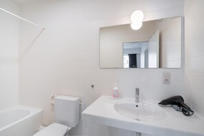 Bathroom - Apartment in the heart of Antwerp (Antwerp)