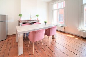 Dining - Antwerp Old Town Apartment (Antwerp)