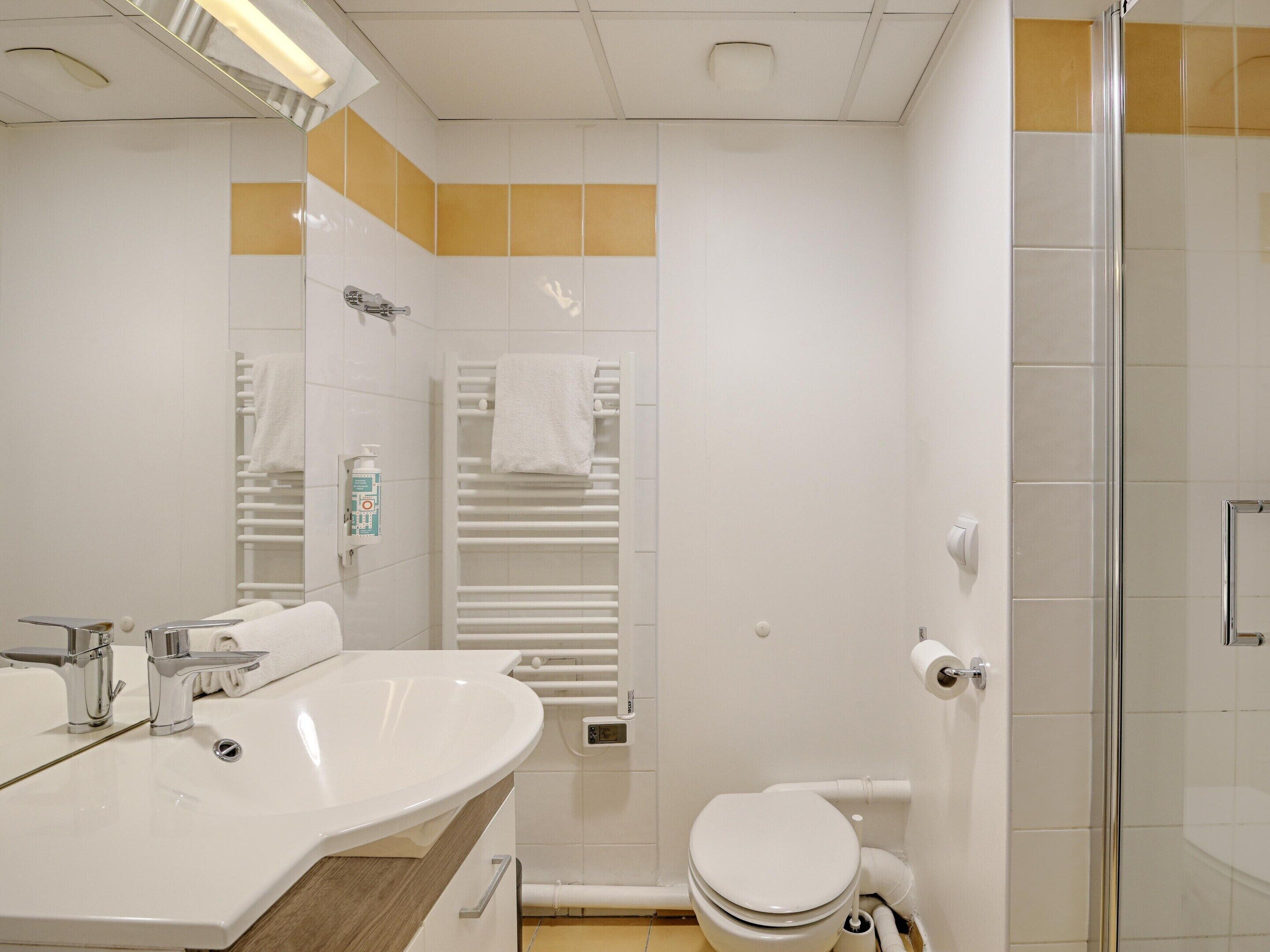 Apartment | Bathroom