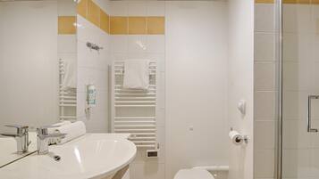Apartment | Bathroom