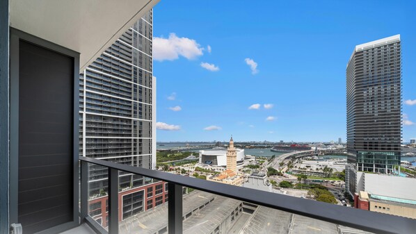 Junior Studio, City View | Property grounds - 501 First Studio Gym and Pool Access (Miami)