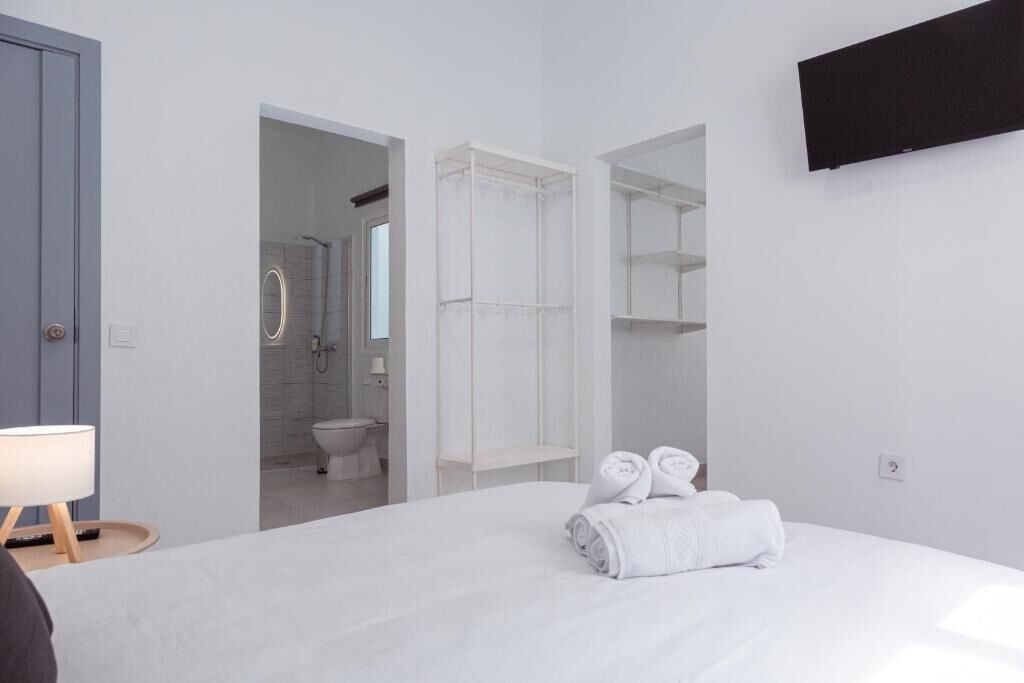 Blackout drapes, iron/ironing board, free WiFi, bed sheets