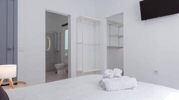 Blackout drapes, iron/ironing board, free WiFi, bed sheets