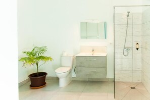Bathroom - Hostal España (ARRECIFE)