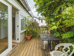 Outdoor dining - Meadfoot View by Interhome (Torquay)