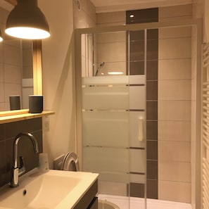 Hair dryer, towels, soap, toilet paper