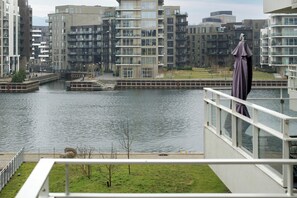 Property grounds - Apartment by the water at Islands Brygge (København)