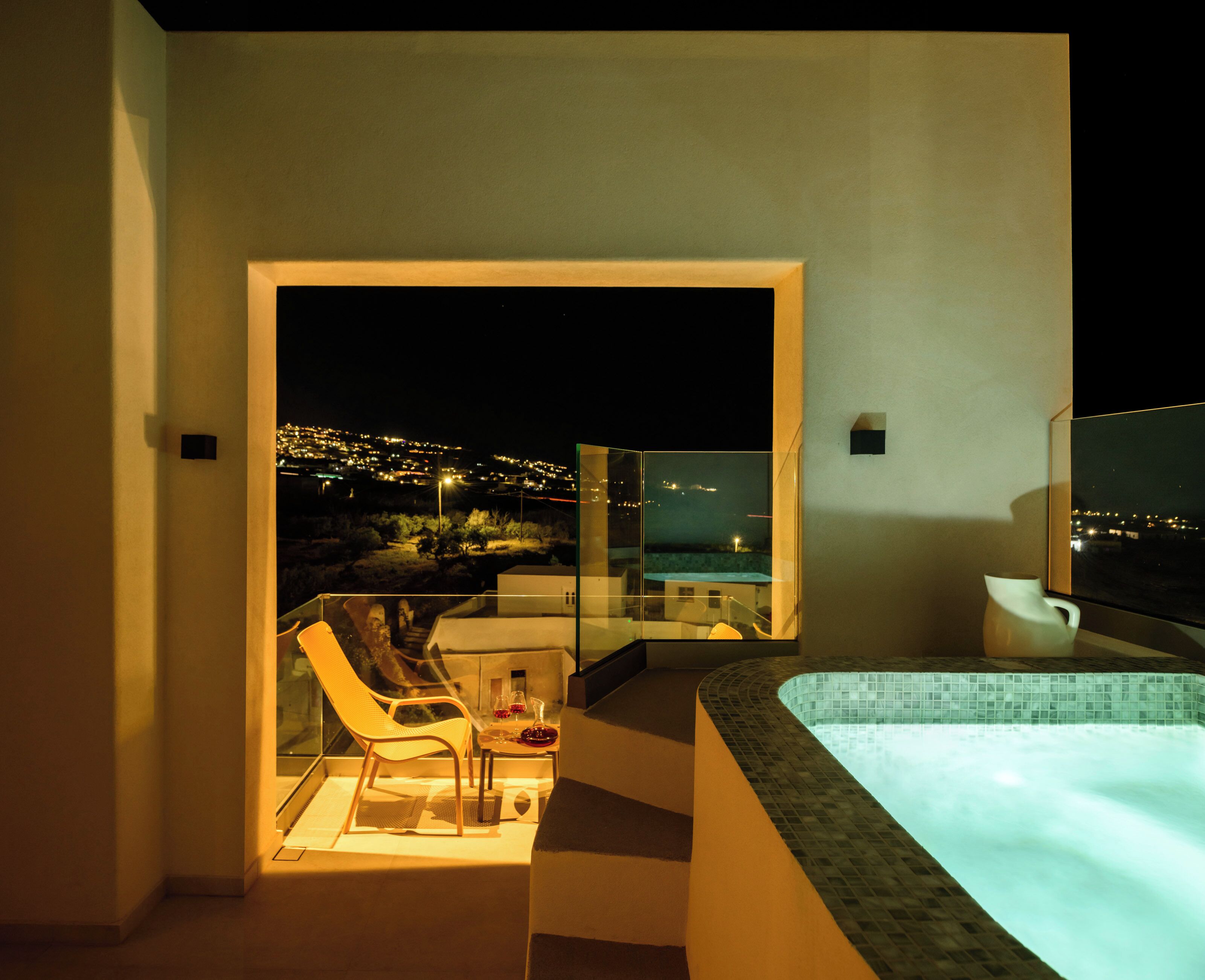 Panorama 2 Bedroom Suite with Hot Tub and Sea View | Living area | 44-inch Smart TV with cable channels