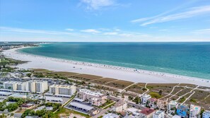 Beach nearby - Private Pool & Dock Siesta Key | Walk to the Beach (Siesta Key)
